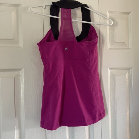 Lululemon tank top size 6 🥰🥰 - Picture 2 of 4